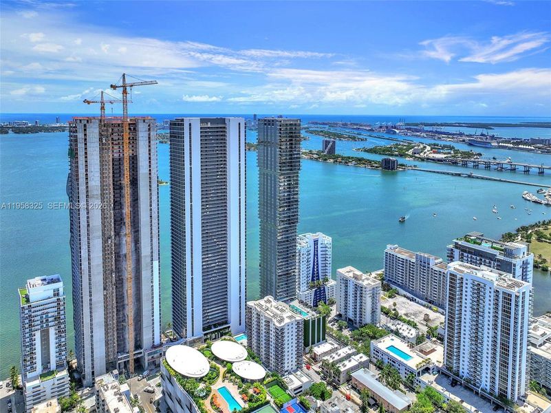 Condo located in Miami, FL showcasing its design and architecture (Image 28).