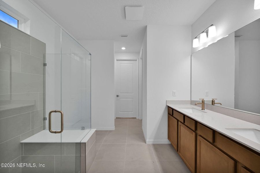 Furnished interior view inside a new home in Hyland Trail, Green Cove Springs (Image 4).