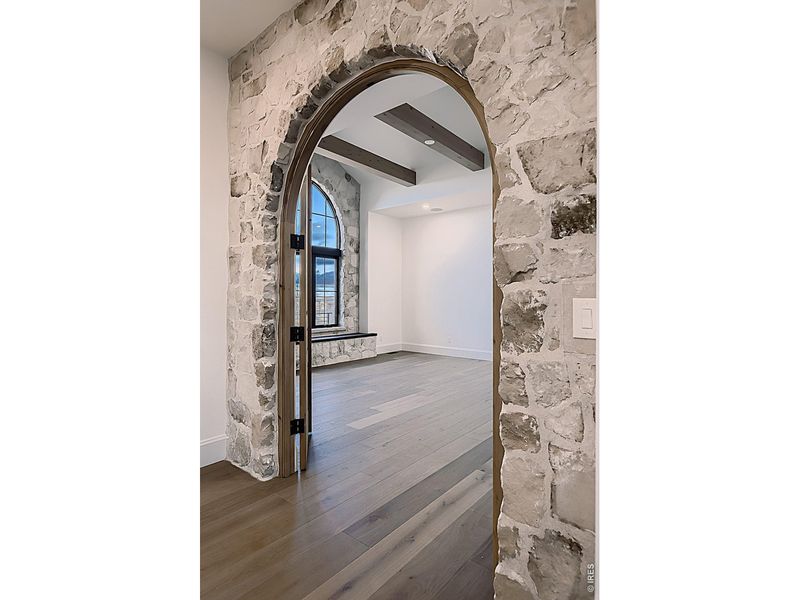 Spacious, unfurnished interior of a new home in , Greeley (Image 35).