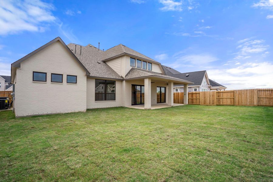 Image 23 of a home in Jordan Ranch 70' Lots. Image 23 of a home in Jordan Ranch 70' Lots.