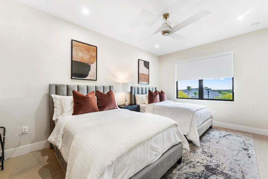 Furnished interior view inside a new home in , Palm Beach Gardens (Image 11).
