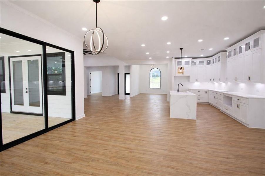 Spacious, unfurnished interior of a new home in , Mableton (Image 18).