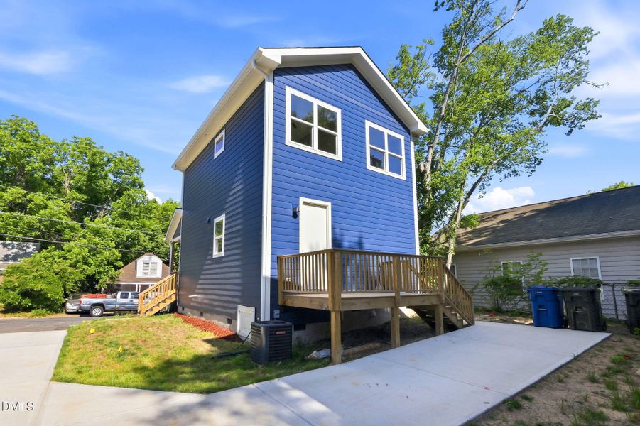 51-web-or-mls-P1127699_new-edit 51-web-or-mls-P1127699_new-edit