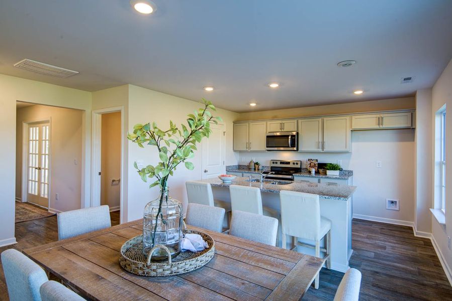 Representative furnished interior of a home built from the Penwell by D.R. Horton in Carter Ridge, Greenville (Image 27).