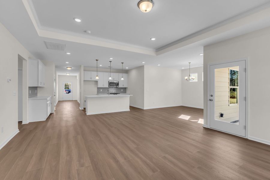 Spacious, unfurnished interior of a new home in Hampshire Hills, Columbia (Image 16).