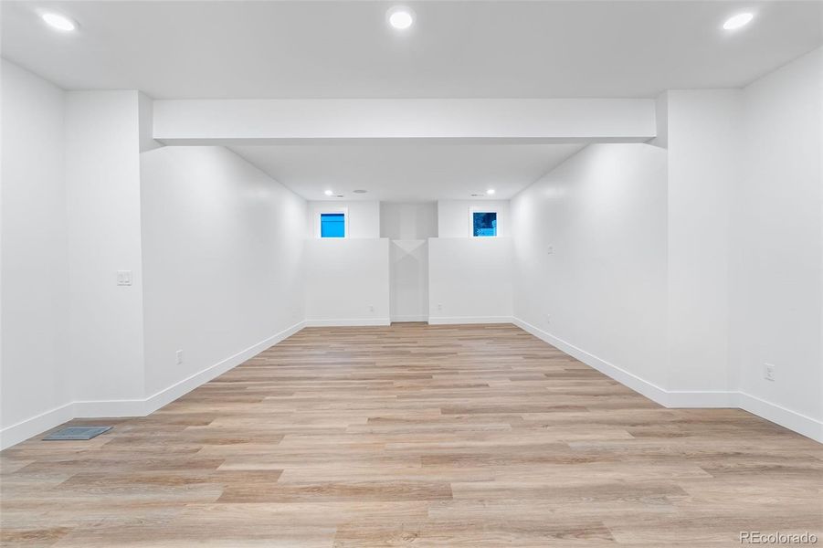 Spacious, unfurnished interior of a new home in , Lakewood (Image 42).