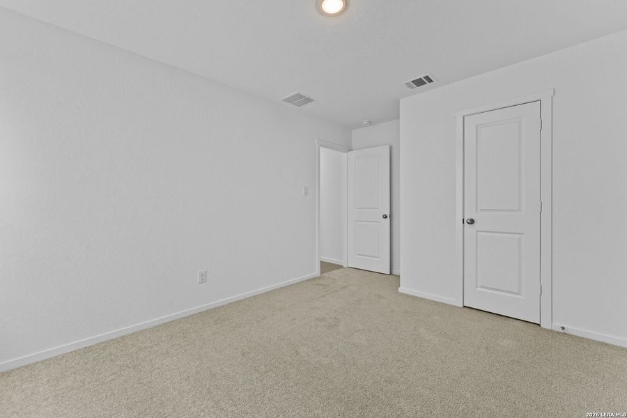 Spacious, unfurnished interior of a new home in Waterwheel, San Antonio (Image 13).