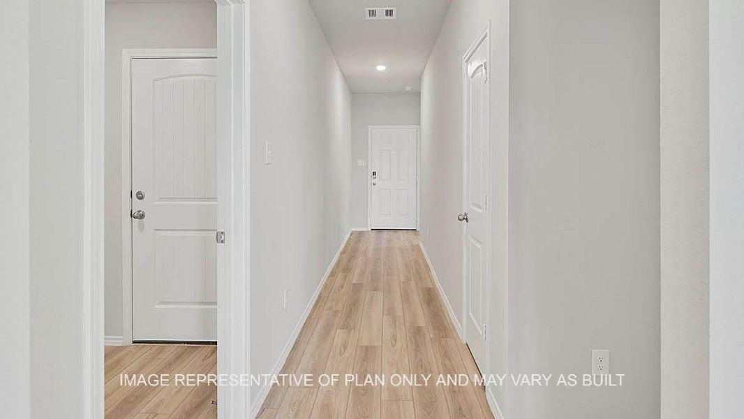 Spacious, unfurnished interior of a new home in Knox Landing, Bryan (Image 8).