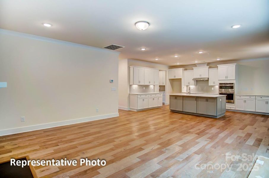 Spacious, unfurnished interior of a new home in Robinson Oaks, Gastonia (Image 26).