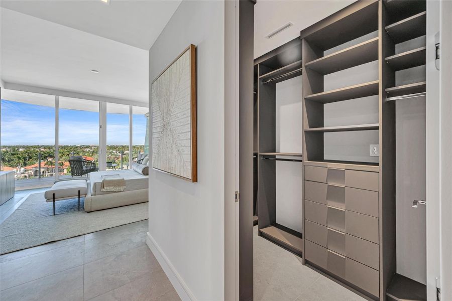 Furnished interior view inside a new home in , Fort Lauderdale (Image 56).