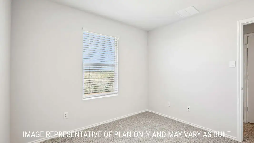 Spacious, unfurnished interior of a new home in Reynolds Crossing, Killeen (Image 28).