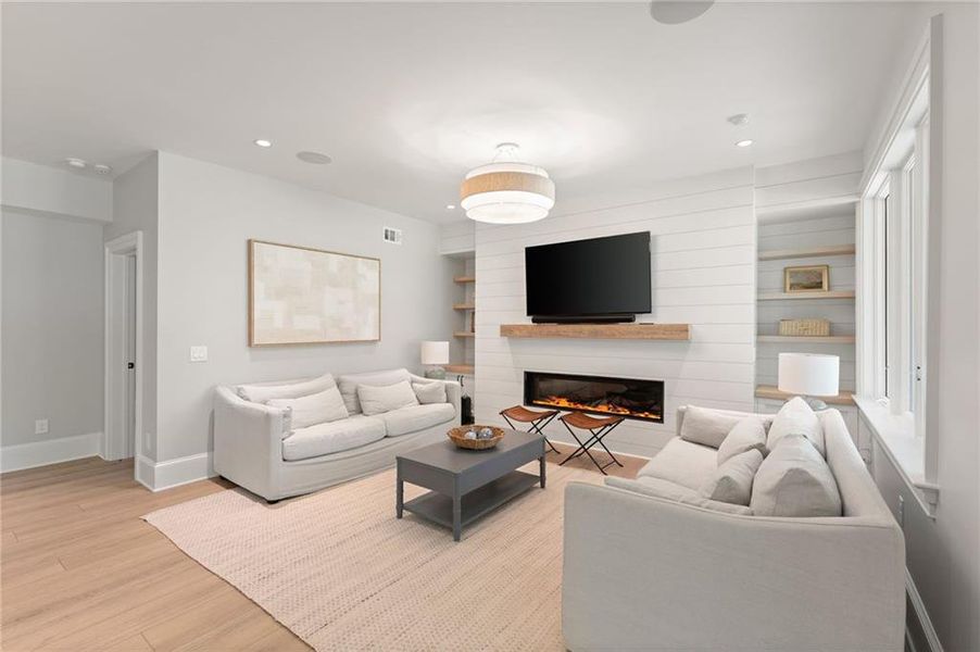 Furnished interior view inside a new home in , Dawsonville (Image 47).