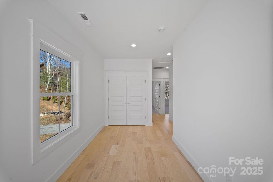 Spacious, unfurnished interior of a new home in , Asheville (Image 15).