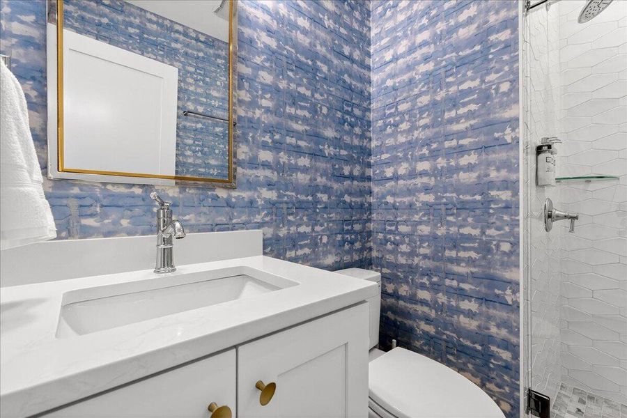 Furnished interior view inside a new home in , Charleston (Image 37).