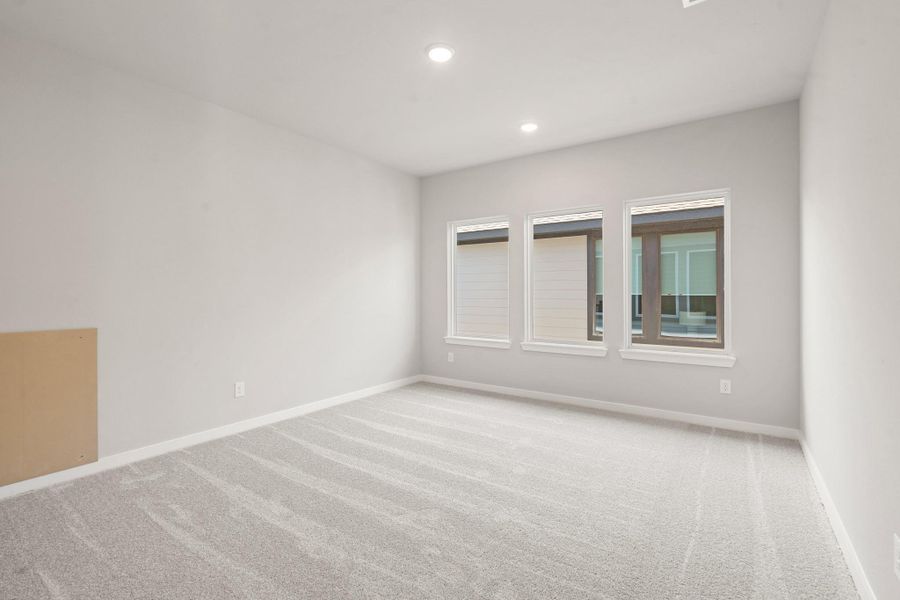 Spacious, unfurnished interior of a new home in Elyson 45' & 70', Katy (Image 11).