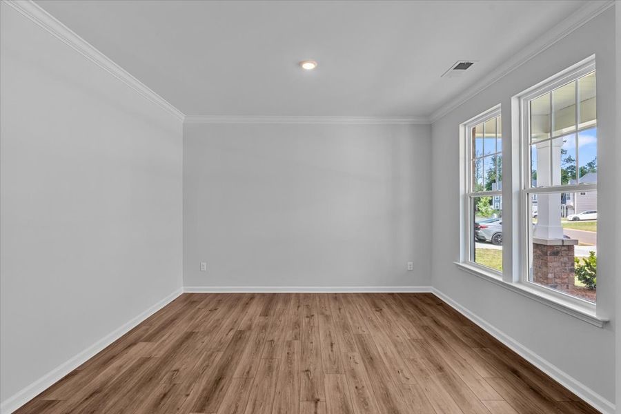 Spacious, unfurnished interior of a new home in Hanes Lake, Winston-Salem (Image 20).