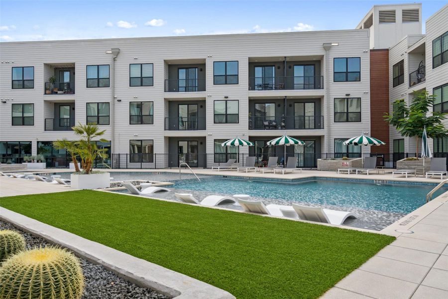 Image 27 of a home in .