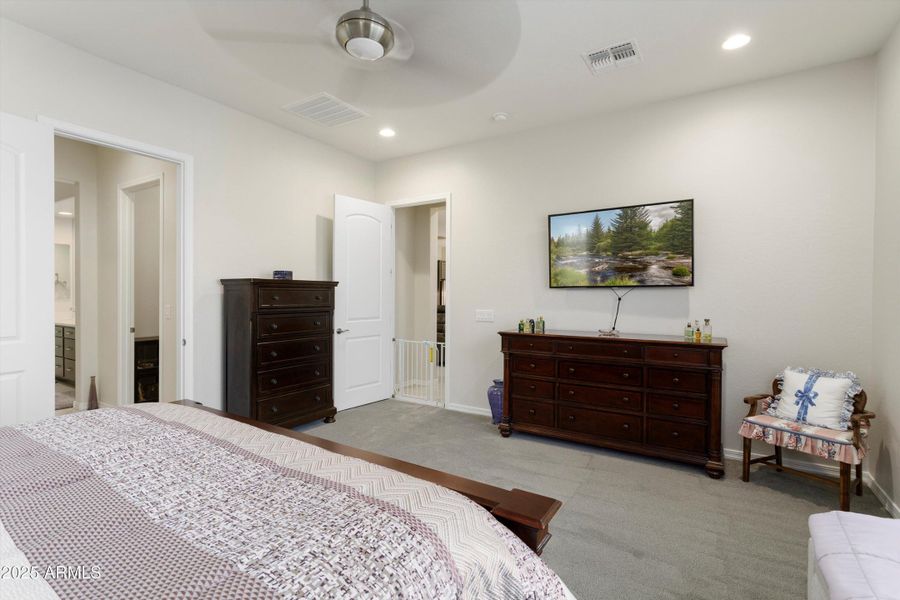 17-Bedroom 1 17-Bedroom 1