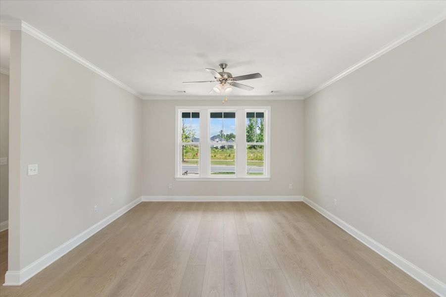 Family Room | 6244 Canterbury Farms Pkwy by Ivey Homes