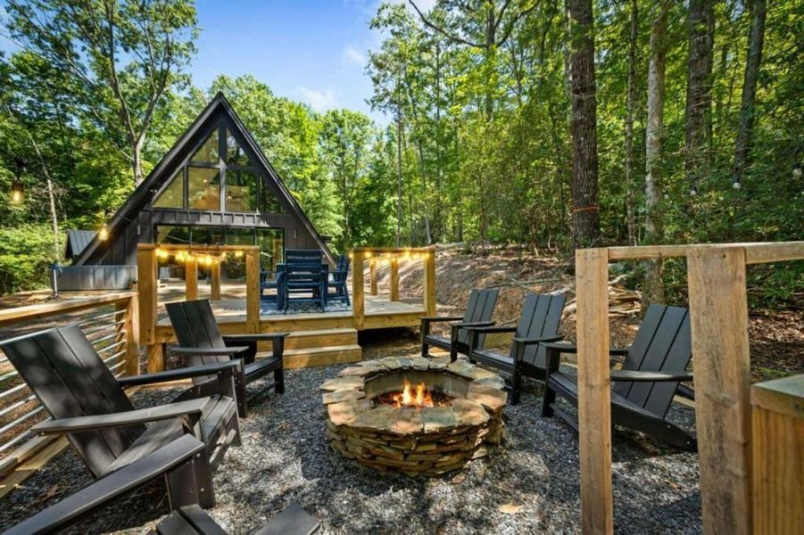 Community amenities in , Blue Ridge (Image 39).