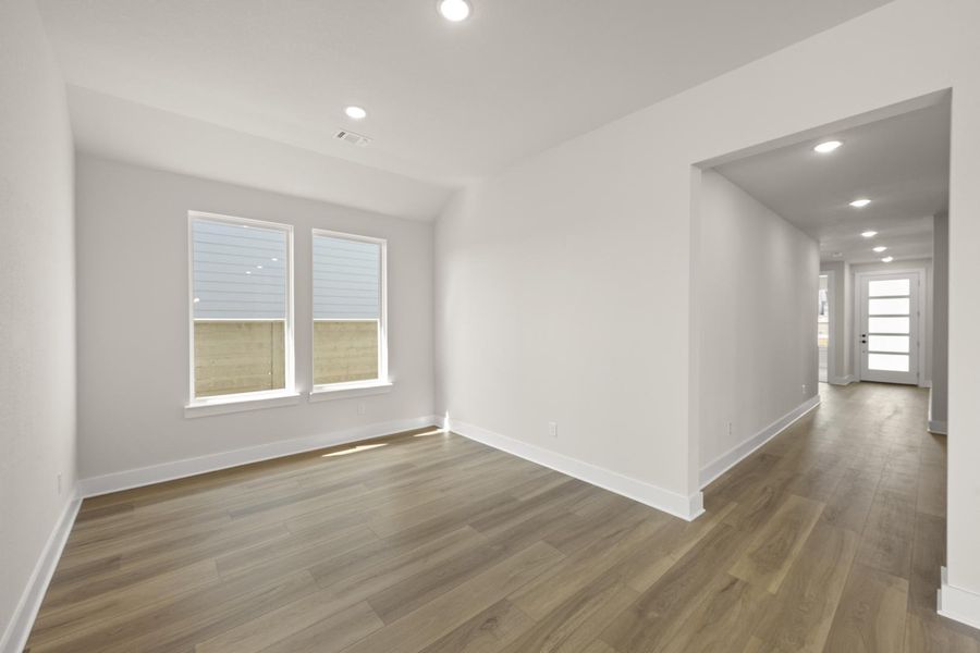 Spacious, unfurnished interior of a new home in Treeline, Justin (Image 22).