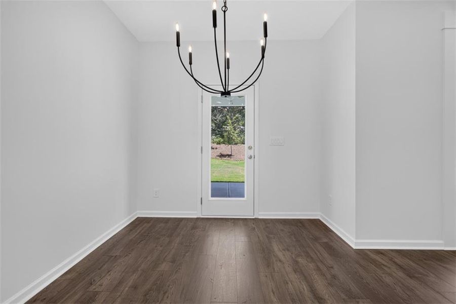 Spacious, unfurnished interior of a new home in , Athens (Image 39).