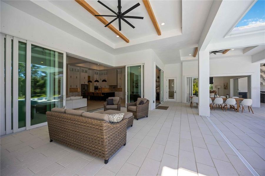 Exterior details and patio area of a home in , Port Charlotte (Image 20).