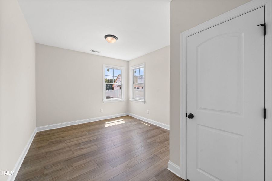 22-web-or-mls-DSC_9133 22-web-or-mls-DSC_9133