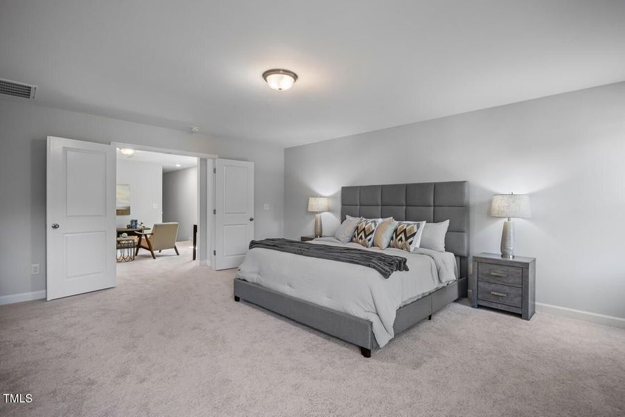 Furnished interior view inside a new home in Gregory Village, Lillington (Image 114).