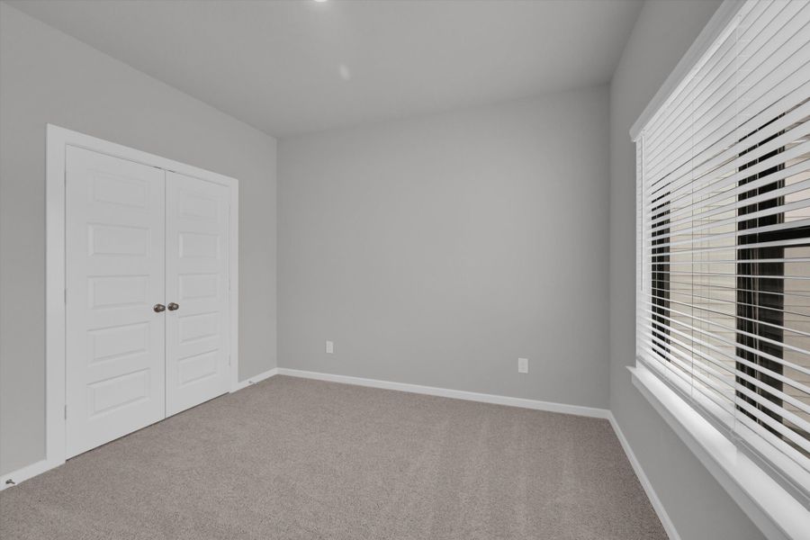 Spacious, unfurnished interior of a new home in Summer Place  35', Montgomery (Image 39).