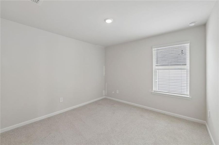 Spacious, unfurnished interior of a new home in Martin Springs - Estate Series, Lawrenceville (Image 47).