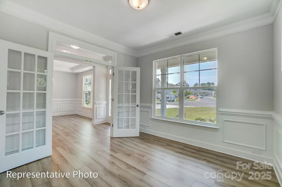 Spacious, unfurnished interior of a new home in Harmony, Harrisburg (Image 15).