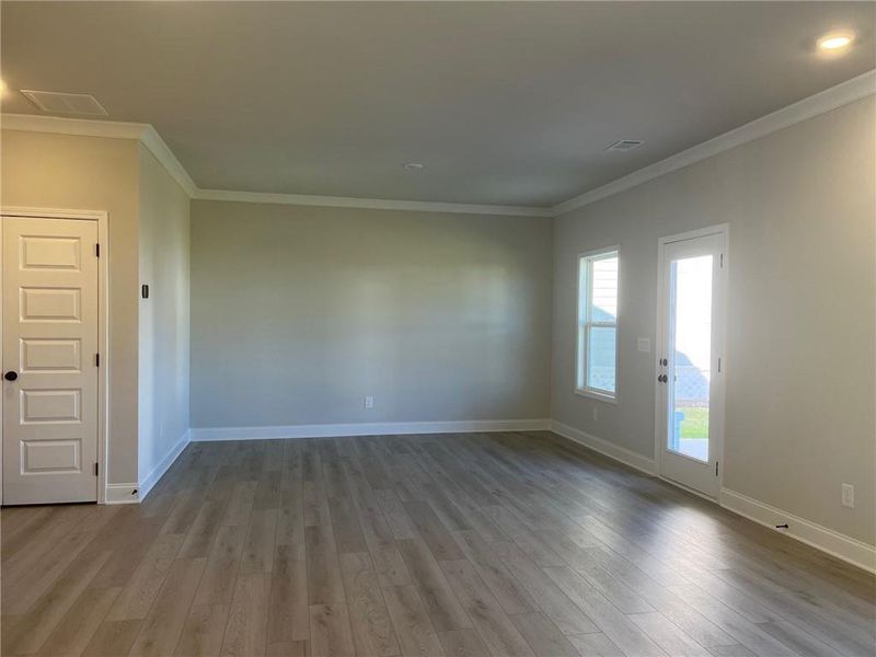 Spacious, unfurnished interior of a new home in Crofton Place Enclave, Snellville (Image 24). Spacious, unfurnished interior of a new home in Crofton Place Enclave, Snellville (Image 24).