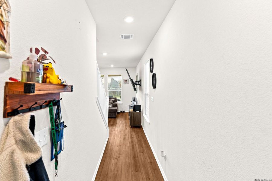 Furnished interior view inside a new home in Berry Springs, Georgetown (Image 14).