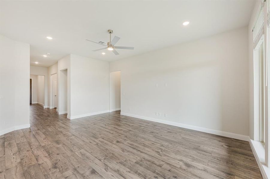 Spacious, unfurnished interior of a new home in ArrowBrooke Classic 50, Aubrey (Image 16).