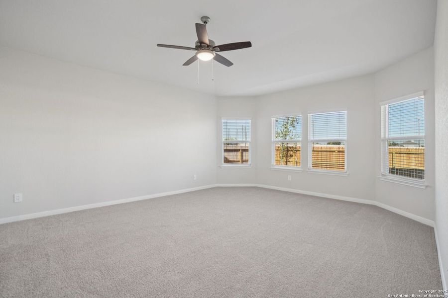 Spacious, unfurnished interior of a new home in Carmel Ranch, Schertz (Image 29). Spacious, unfurnished interior of a new home in Carmel Ranch, Schertz (Image 29).