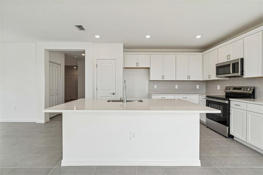 Furnished interior view inside a new home in Southpointe, Palmetto (Image 9).