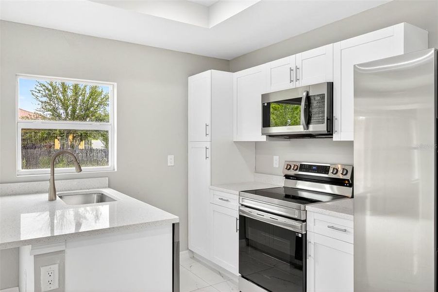 Furnished interior view inside a new home in , Lehigh Acres (Image 4).