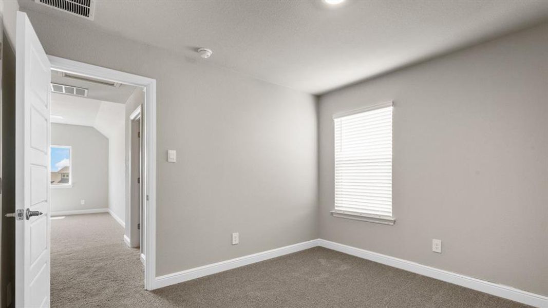 Spacious, unfurnished interior of a new home in Rock Creek Ranch, Fort Worth (Image 21). Spacious, unfurnished interior of a new home in Rock Creek Ranch, Fort Worth (Image 21).