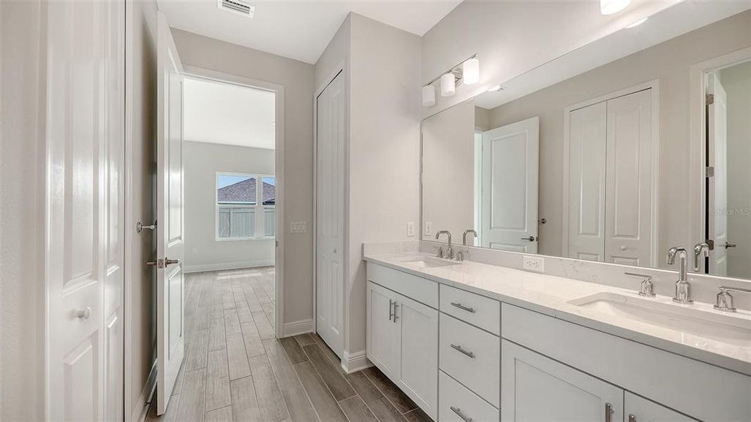 Furnished interior view inside a new home in Canoe Creek, Parrish (Image 12).