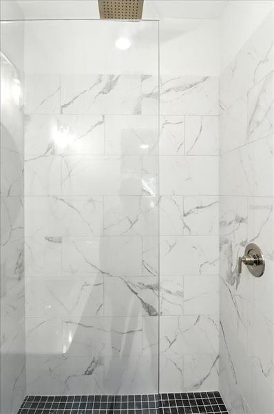 Close-up of interior finishes inside a home in , Citrus Springs (Image 15).