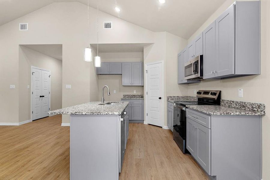 Furnished interior view inside a new home in , Fort Worth (Image 6).