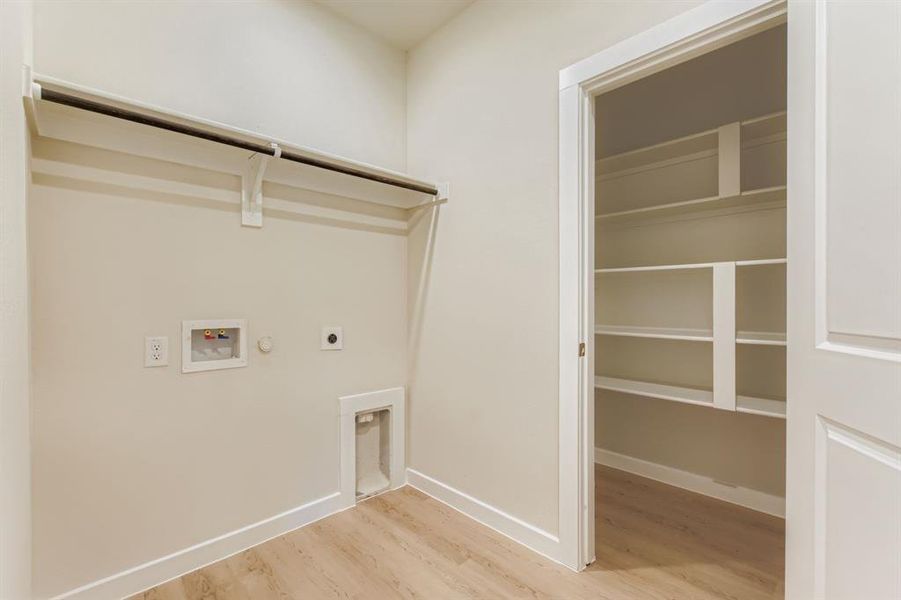 Spacious, unfurnished interior of a new home in Sperling Farms, Ferris (Image 23).