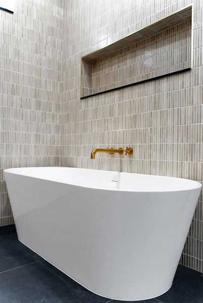 Furnished interior view inside a new home in , Venice (Image 47).