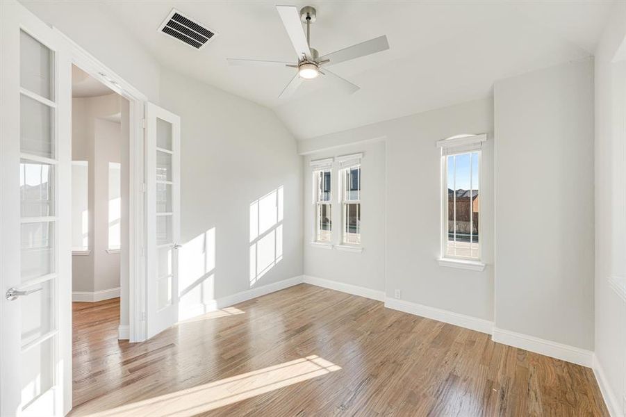 Spacious, unfurnished interior of a new home in Hayes Crossing, Midlothian (Image 25).