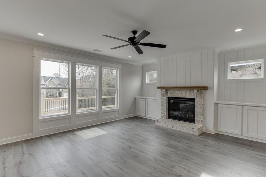 Spacious, unfurnished interior of a new home in , Buford (Image 39).