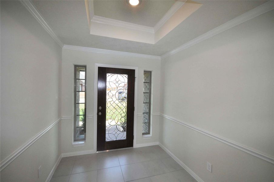 Spacious, unfurnished interior of a new home in Pedregal, League City (Image 19).