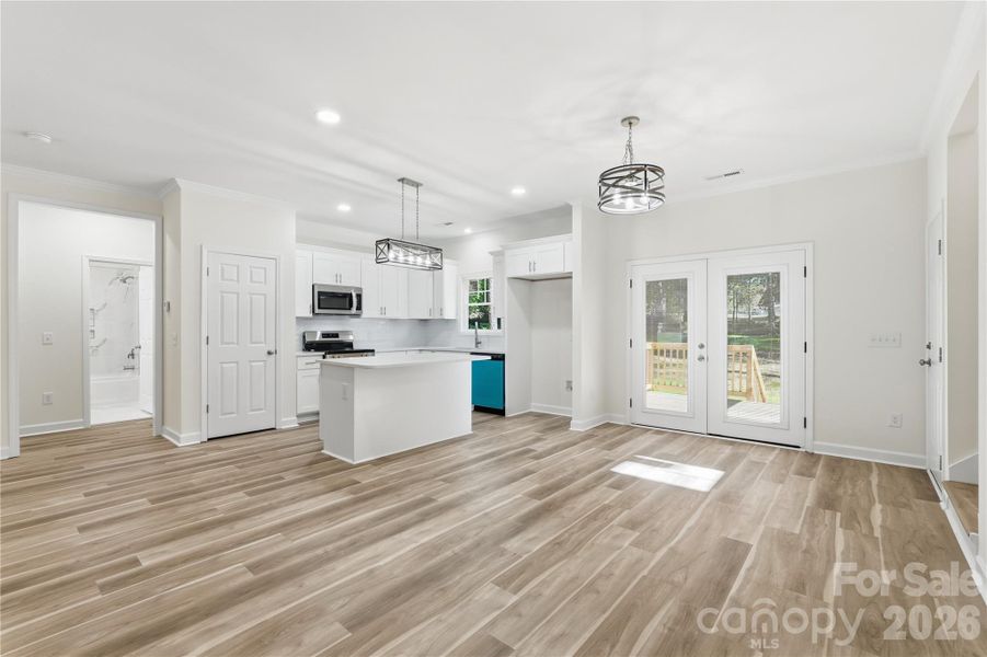 Spacious, unfurnished interior of a new home in , Winston-Salem (Image 17).