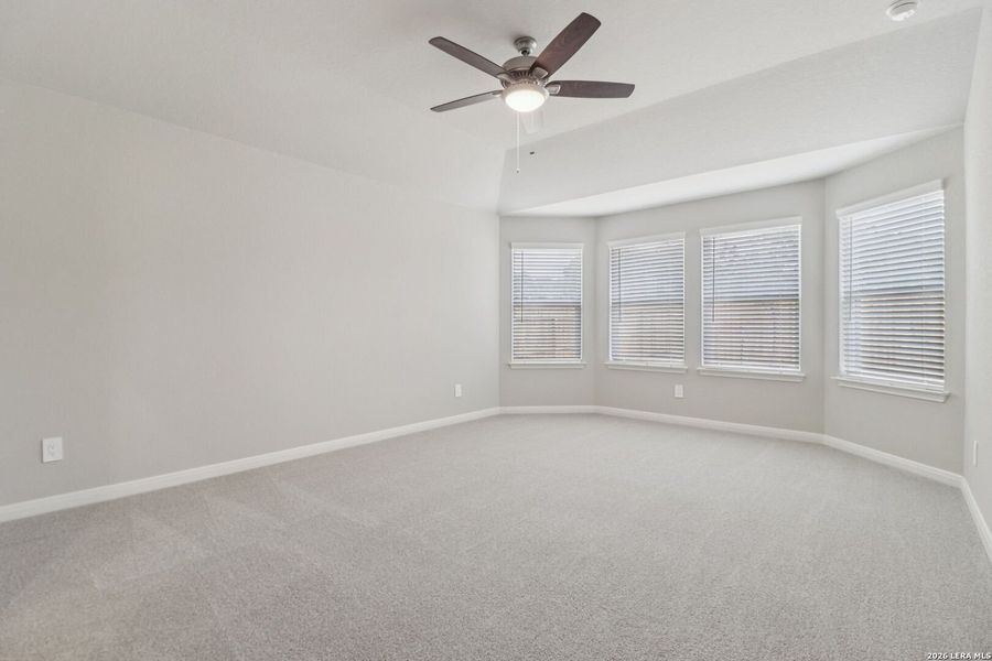 Spacious, unfurnished interior of a new home in Sagebrooke - Classic Series, San Antonio (Image 30).