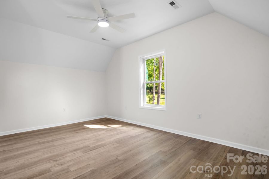 Spacious, unfurnished interior of a new home in , Granite Falls (Image 17).